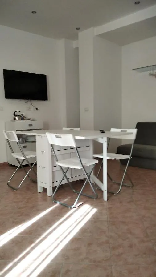 Mario Home Ossi Apartamento